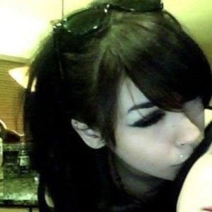 Meet your Posher, Madelyn